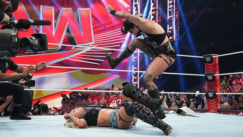 Best and Worst of WWE RAW: Current champion legitimately injured, major ...