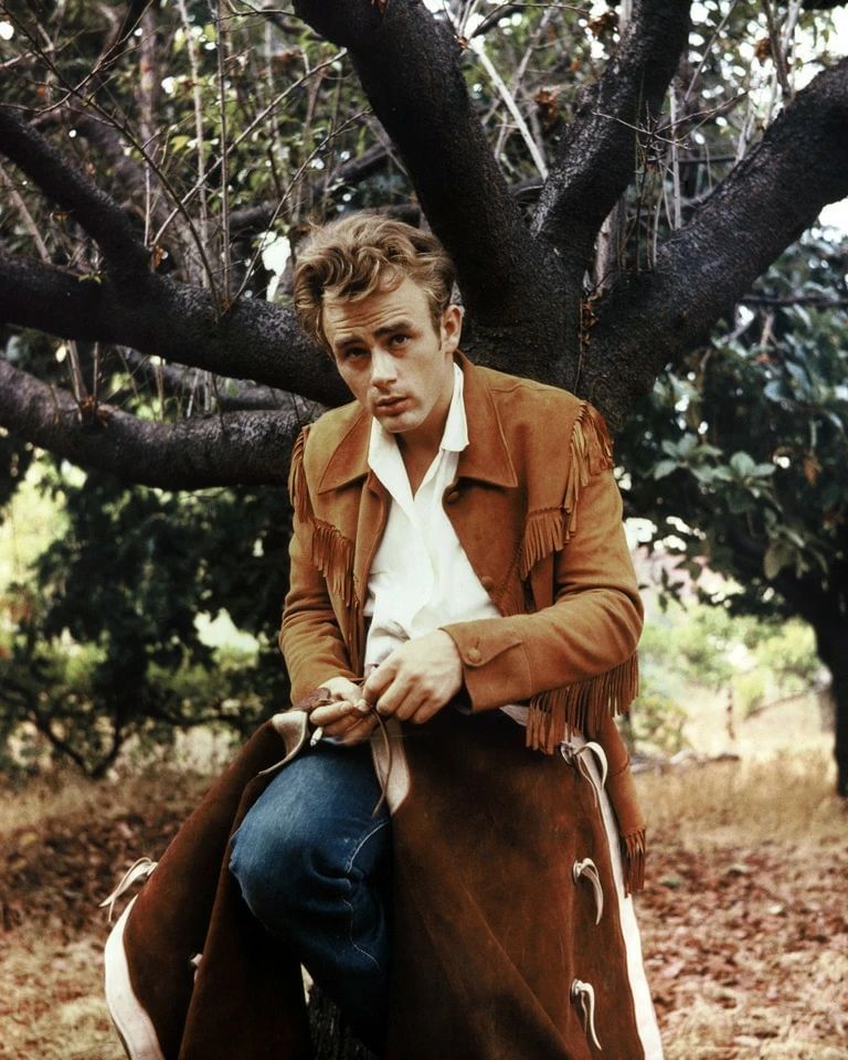 How tall was James Dean?