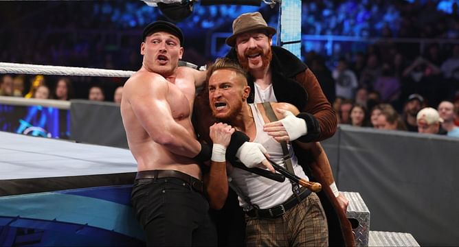 Brawling Brutes member sends a message to 7-time champion after WWE Money in the Bank