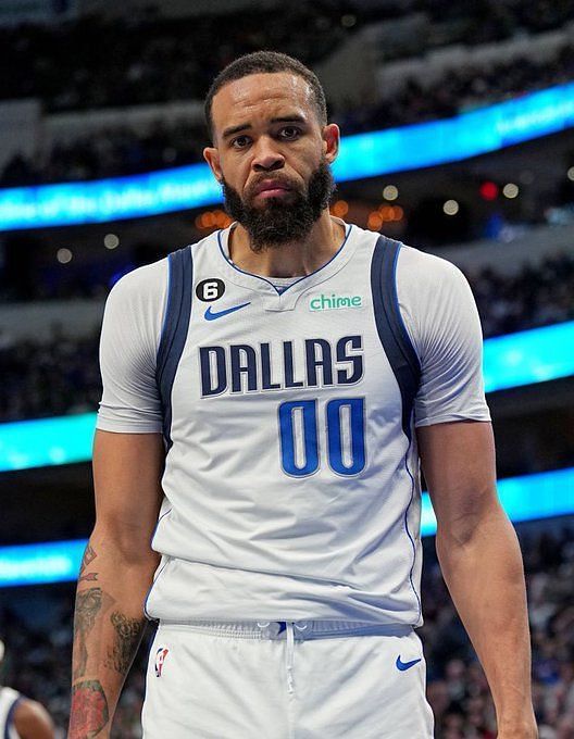 The Dallas Mavericks are expected to stretch-and-waive JaVale