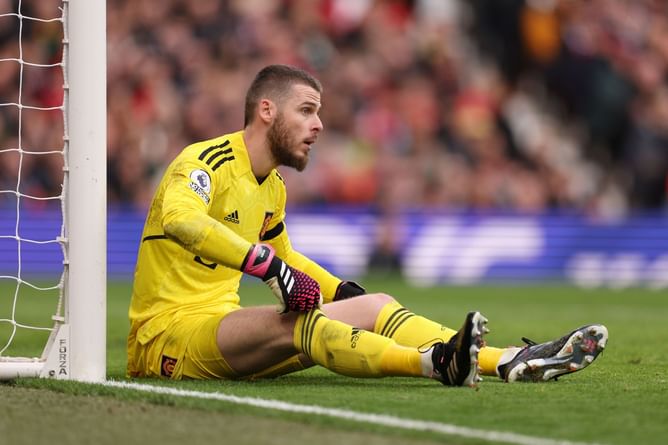 Gabby Agbonlahor urges Manchester United to offload David de Gea and lavishes praise on his potential replacement
