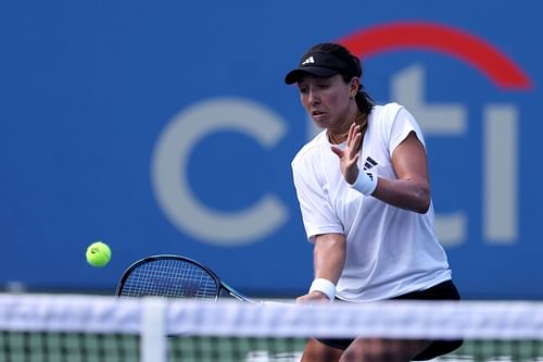 Jessica Pegula practicing ahead of the Citi Open