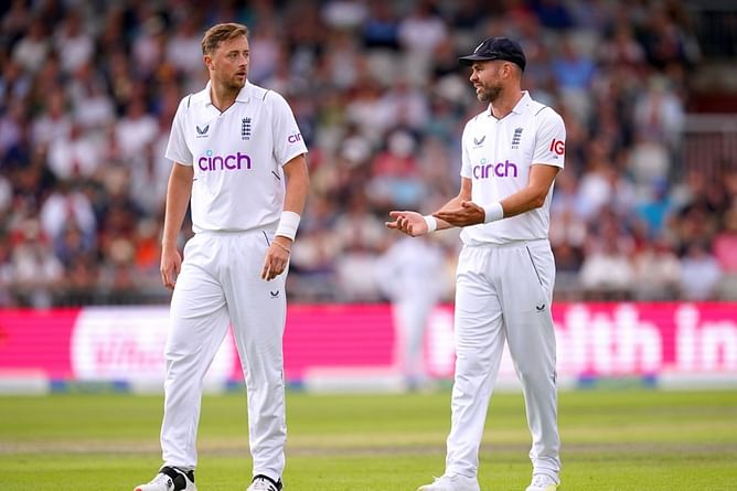 "One of Robinson and Anderson misses" - Ricky Ponting on England's probable playing XI for 3rd Ashes Test