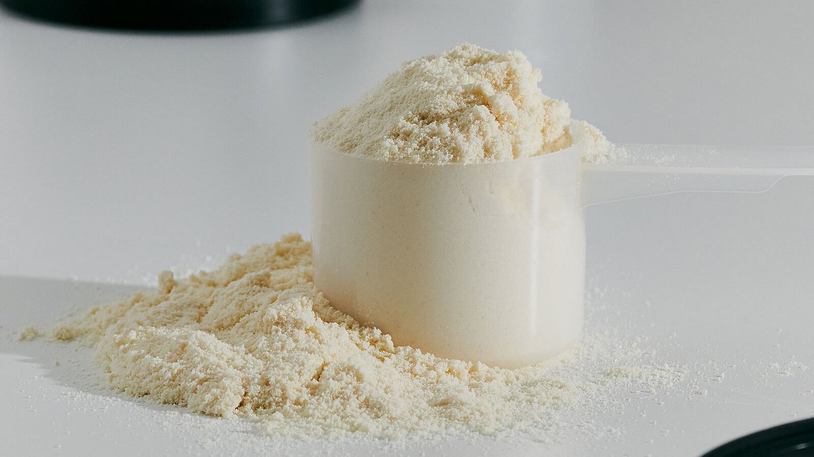 Protein Powder (Image via Getty Images)