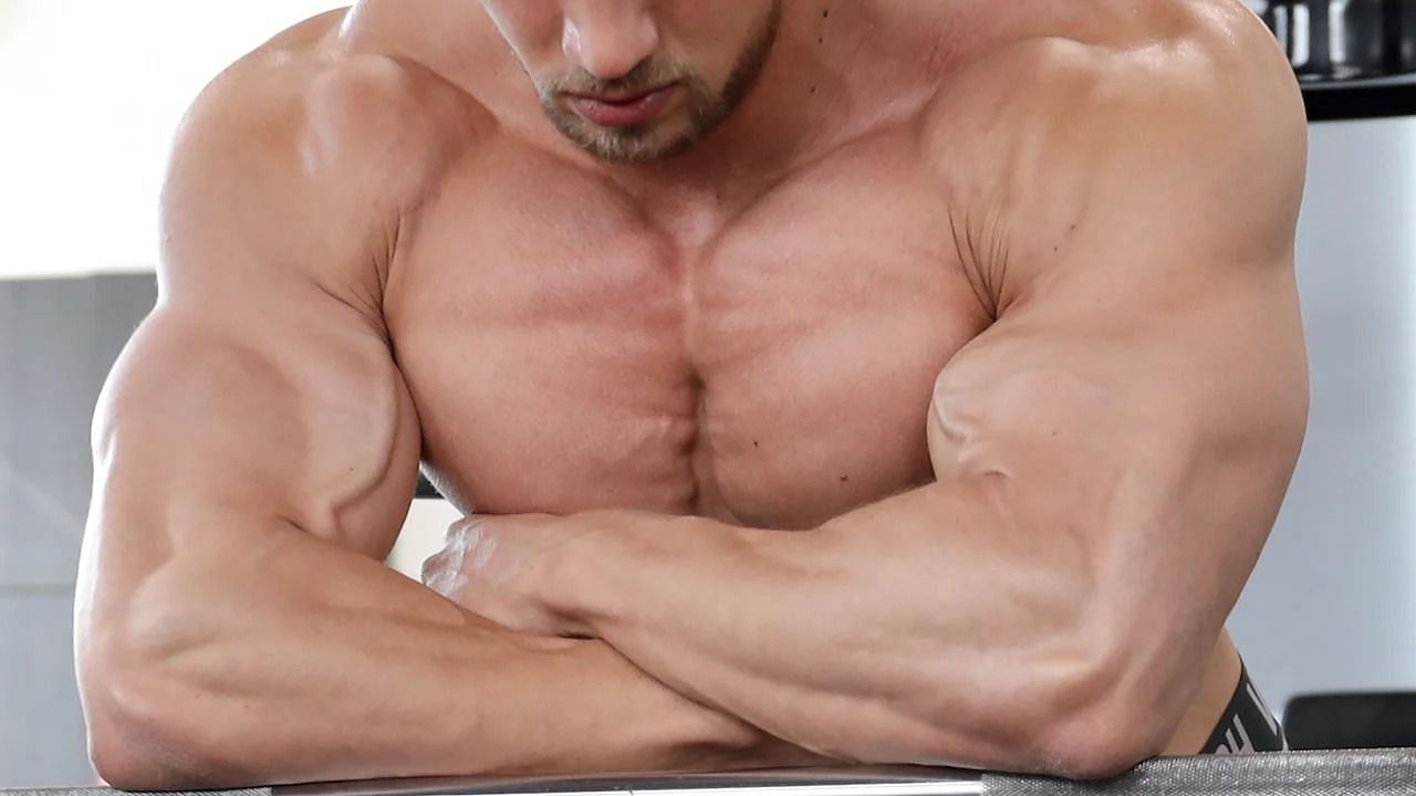 Muscles grown by free weight chest exercises (Image via Getty Images)