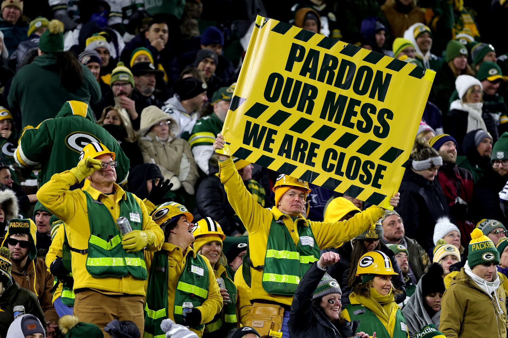 Packers disclose revenue of $374,400,000 from NFL, contributing to