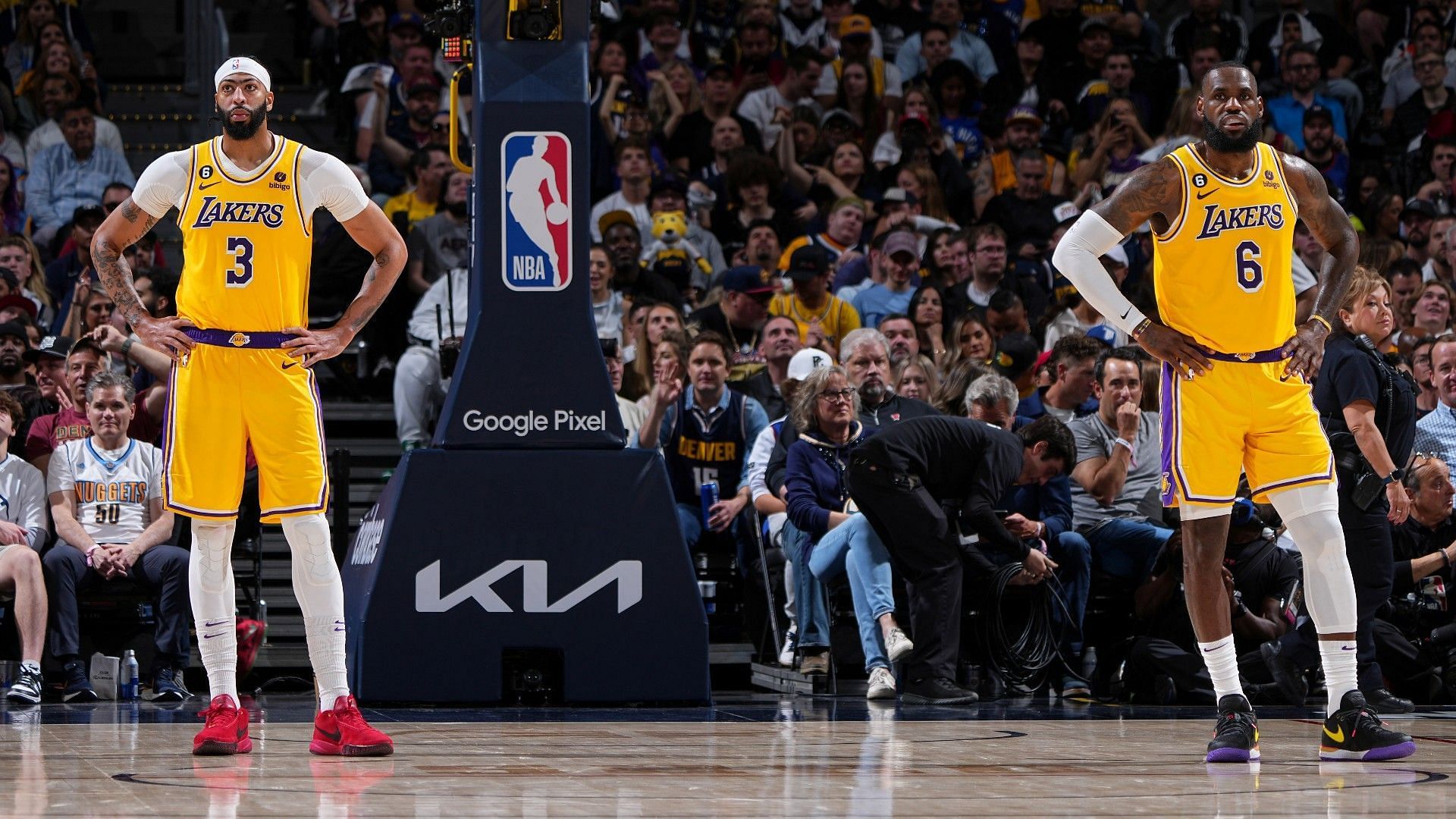 Los Angeles Lakers stars Anthony Davis and LeBron James 