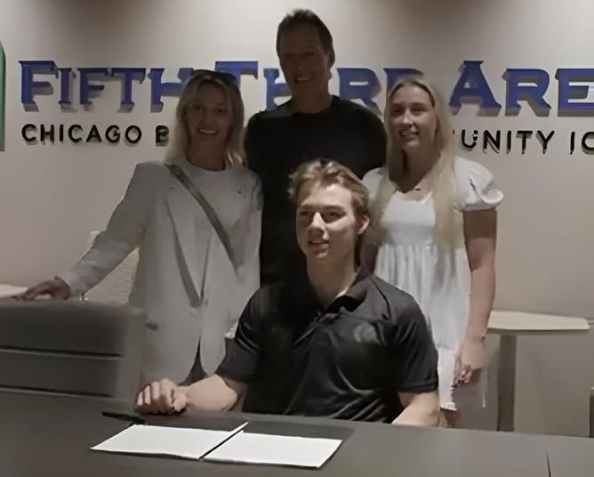 WATCH: Connor Bedard pens ELC with Chicago Blackhawks on 18th birthday
