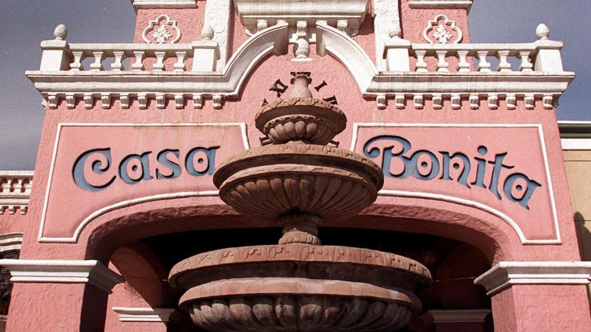 Casa Bonita opened last week after being shut for renovation for almost 3 years (Image via Craig F. Walker/Getty Images)