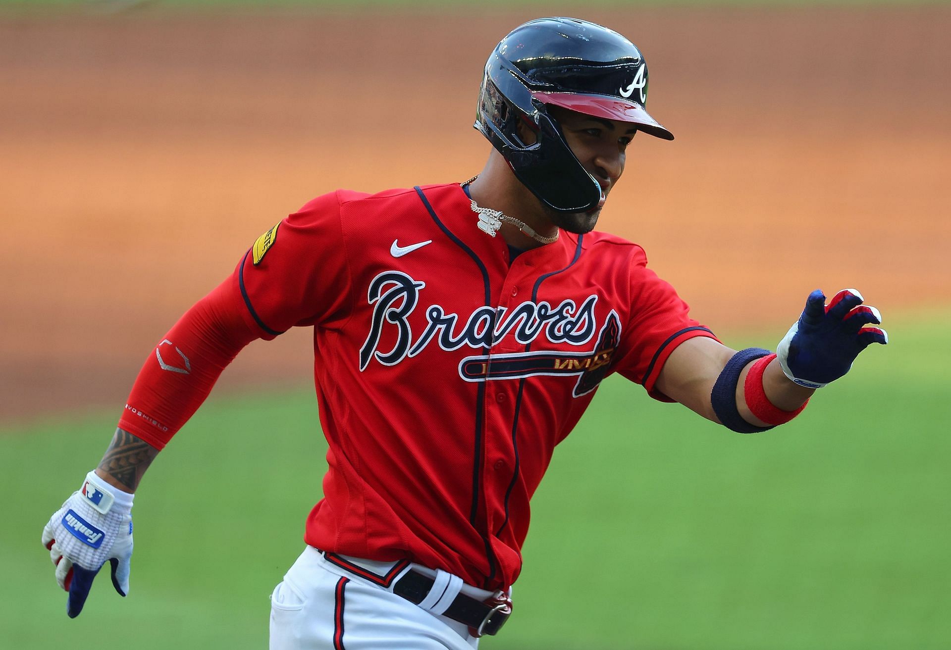 MEddie Rosario&#039;s contract with the Braves will pay him an anual salary of $9 million
