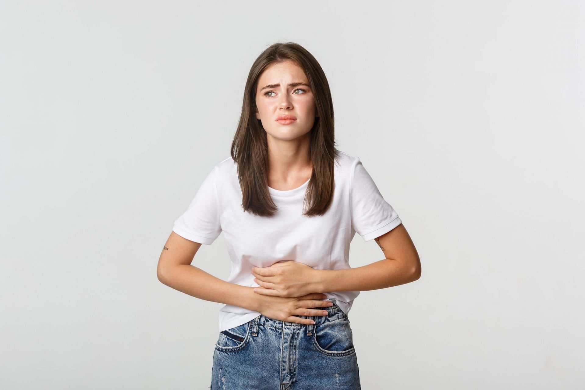 Endometriosis can cause bloating. (Photo via Freepik)