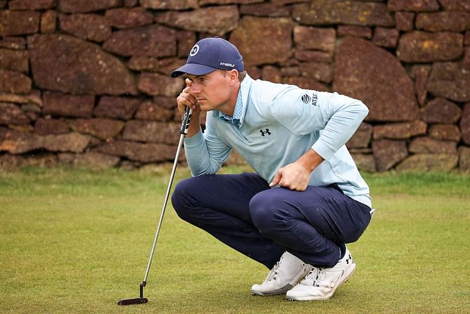 “One of golf’s good guys” – Fans react to Jordan Spieth interacting with fans in pouring rain despite missing Scottish Open cut
