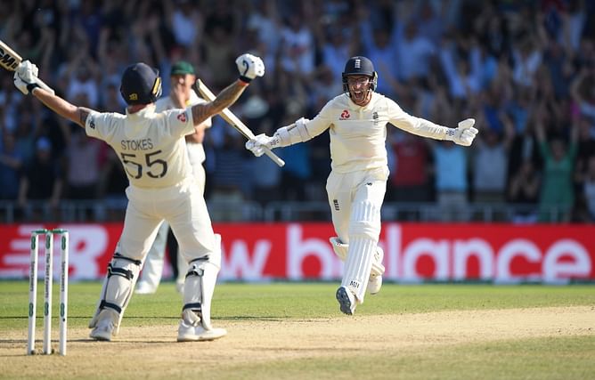 "I walked out to bat to a standing ovation and everyone had their shoes off, were drinking out of their shoes" - Leach on Old Trafford's atmosphere