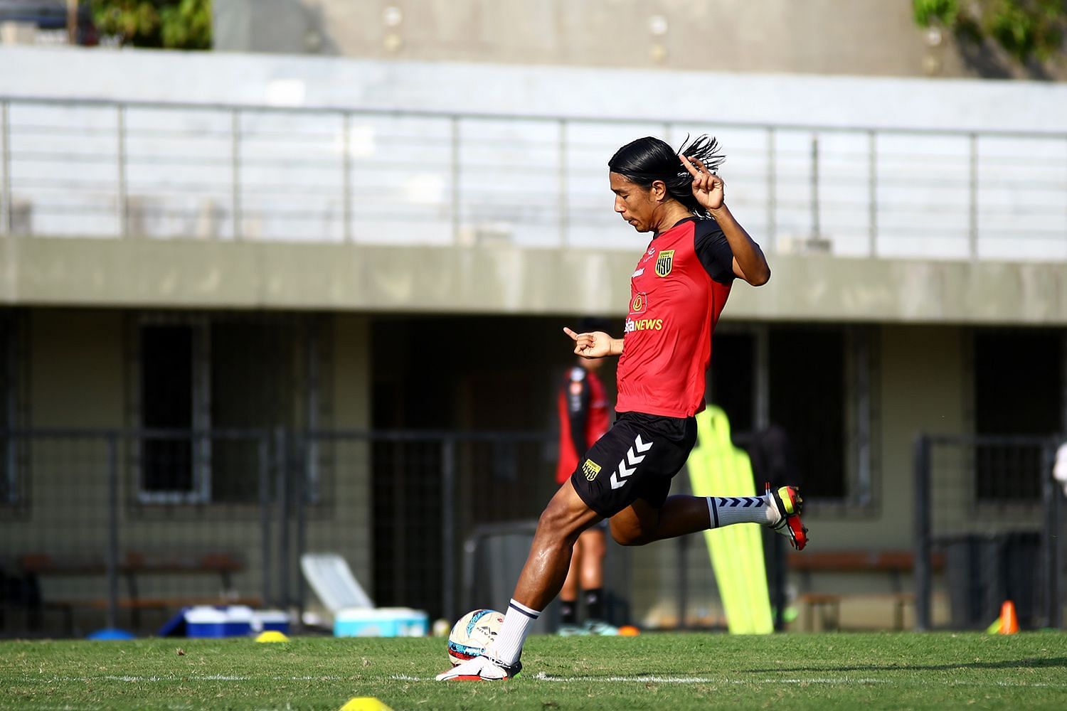 Chinglensana Singh is with his family in Manipur [Image: Hyderabad FC]