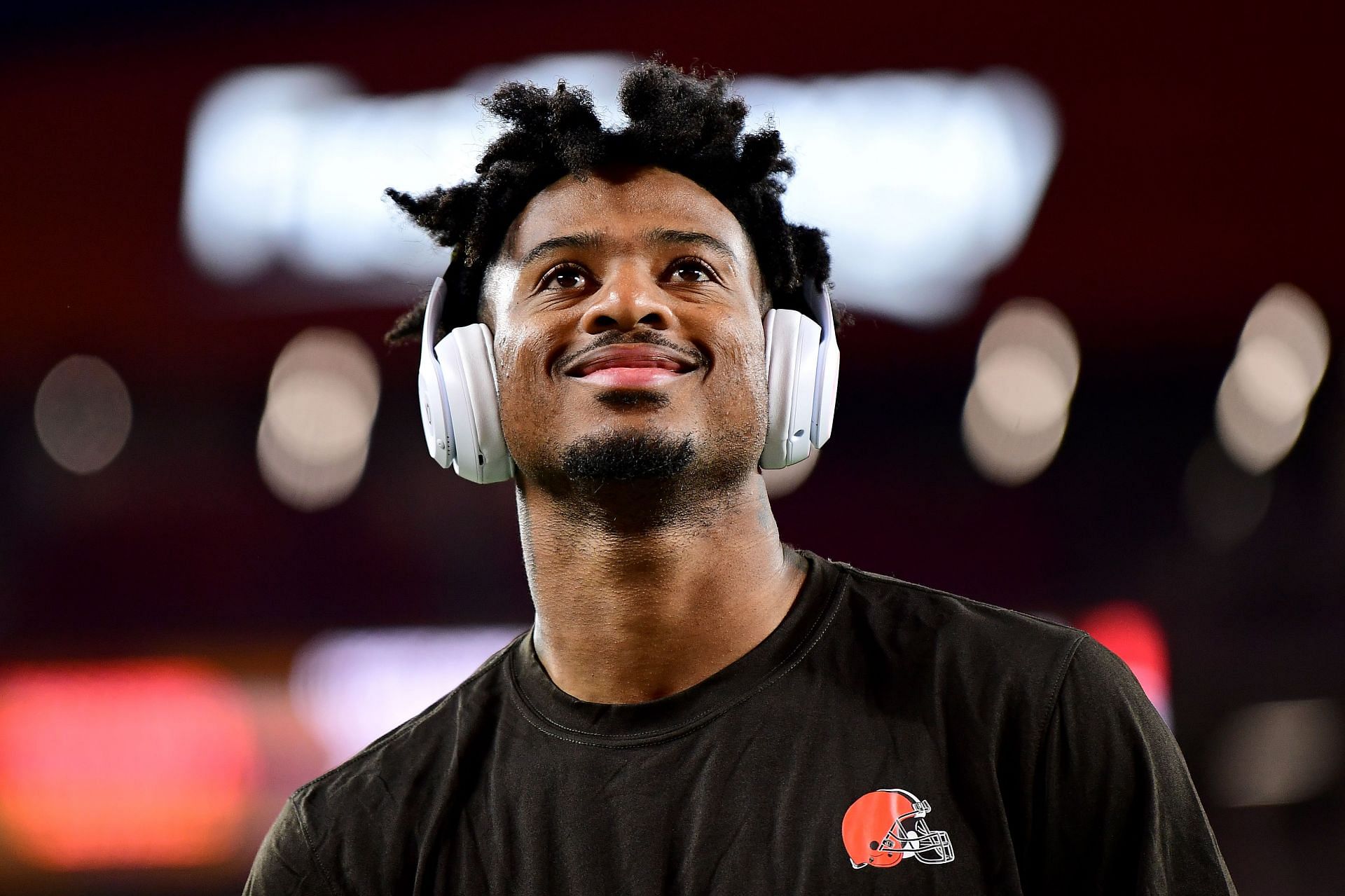 Wide receiver Rashard Higgins, #82 of the Cleveland Browns, warms up against the Denver Broncos at FirstEnergy Stadium on October 21, 2021 in Cleveland, Ohio.