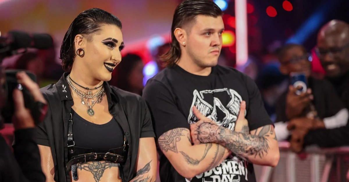 [WATCH] 43-year-old blows a kiss to Rhea Ripley; Dominik reacts