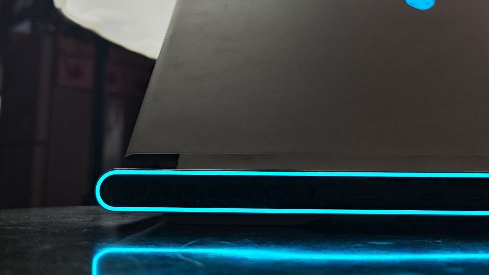 The RGB LEDs in the Stadium of the Alienware X16 (Image via Sportskeeda)