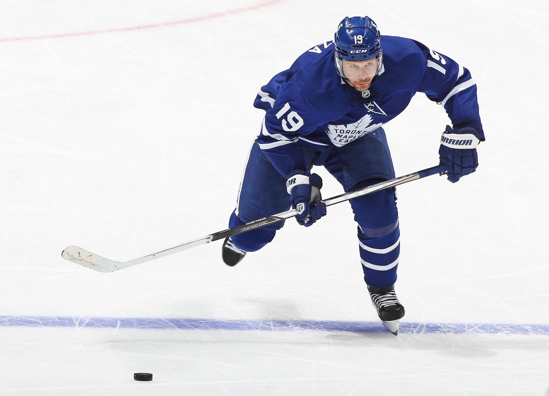 #19 Jason Spezza during his stint with the Toronto Maple Leafs