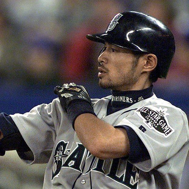 Which Mariners players have had a .300+ batting average in a season