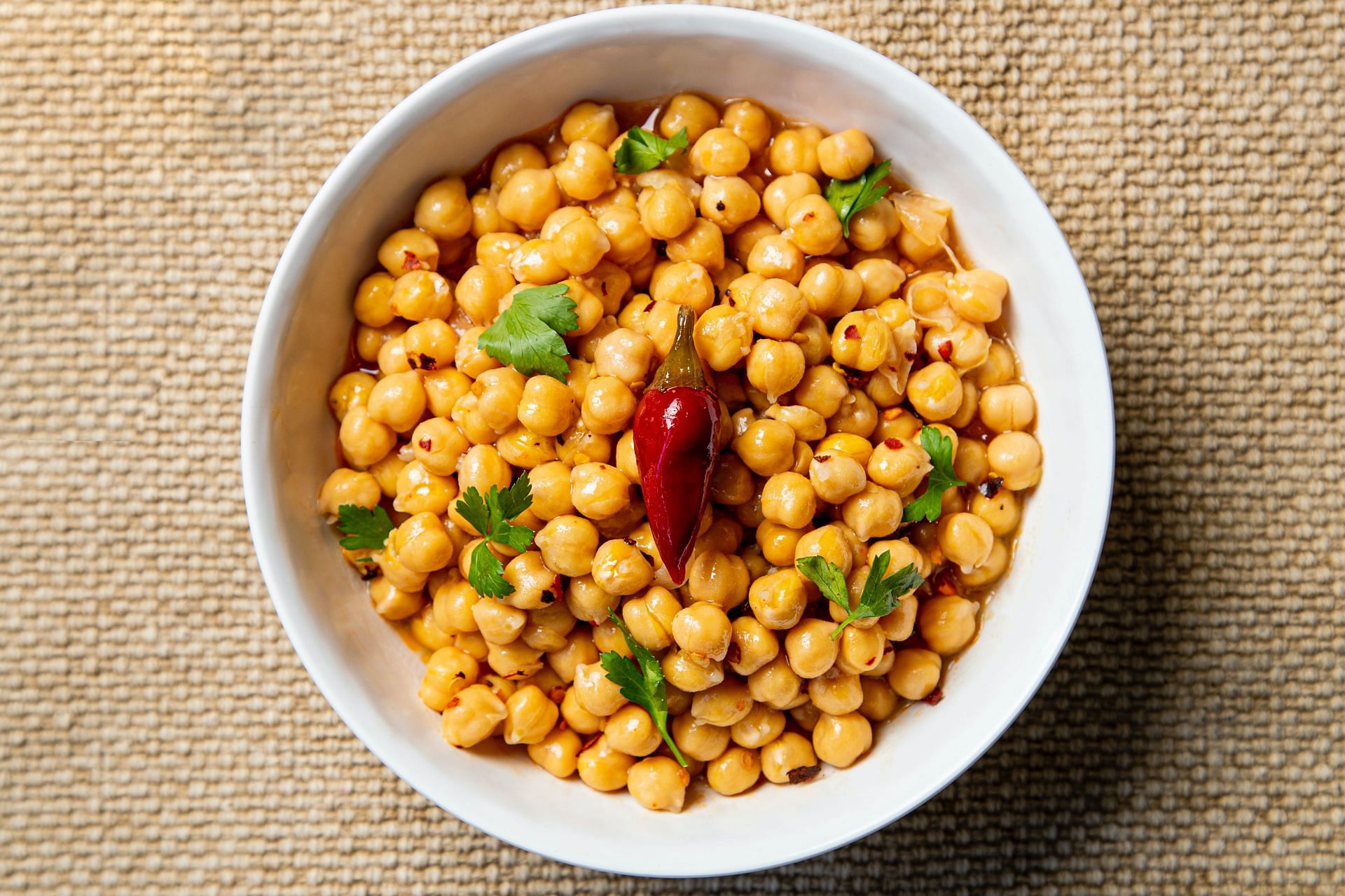 Amazing health benefits of chickpeas (Image via Unsplash/Clark Douglas)