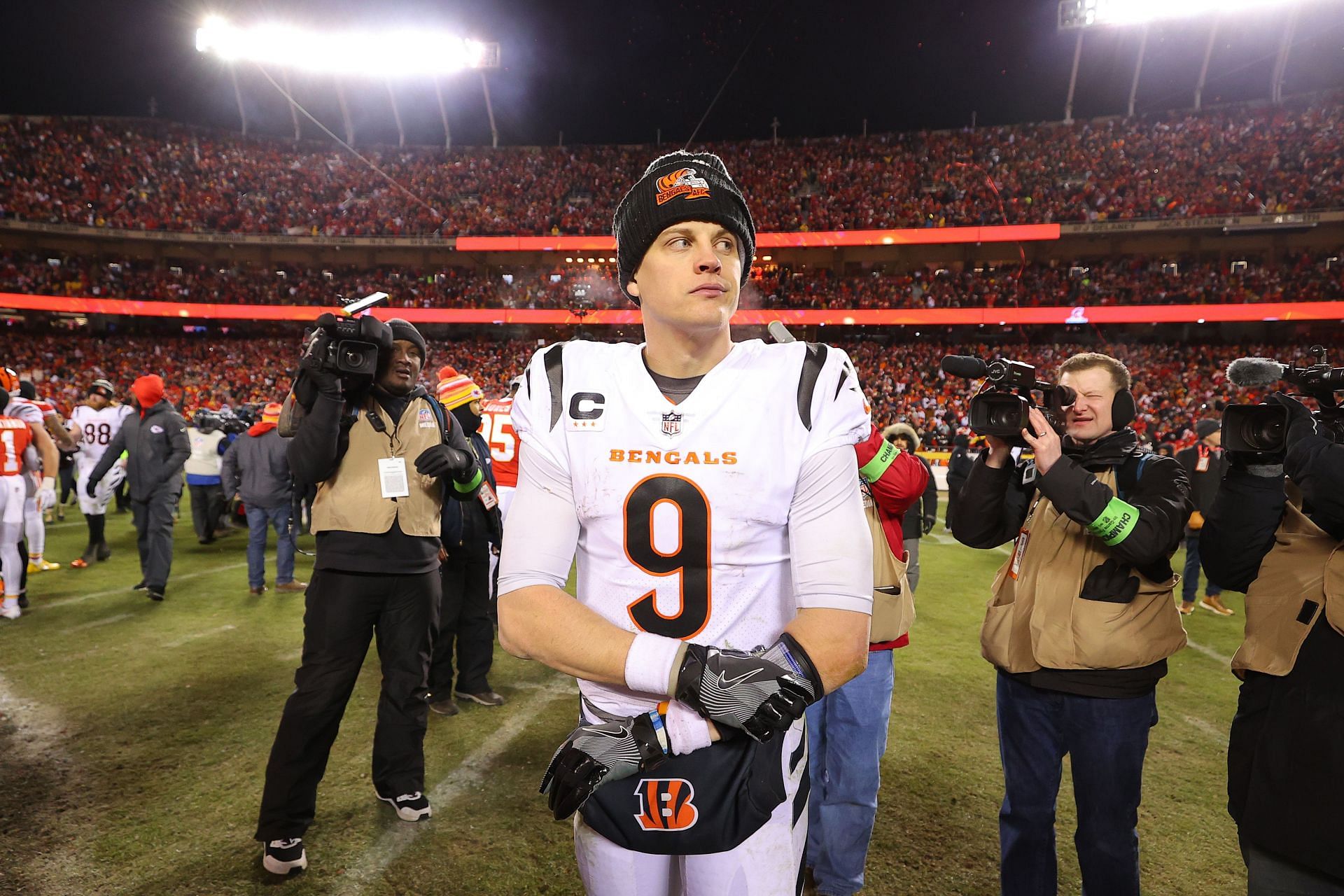 Bengals QB Joe Burrow on risking further injury Monday: 'There's