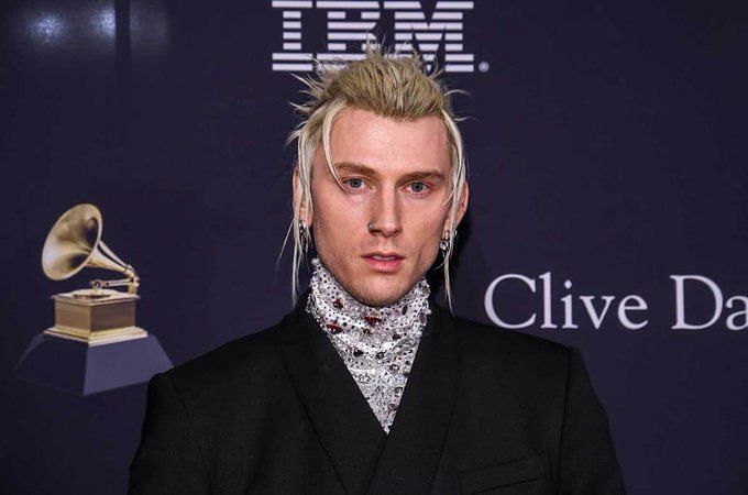 Watch Machine Gun Kelly Punches Fan In The Face In Viral Video