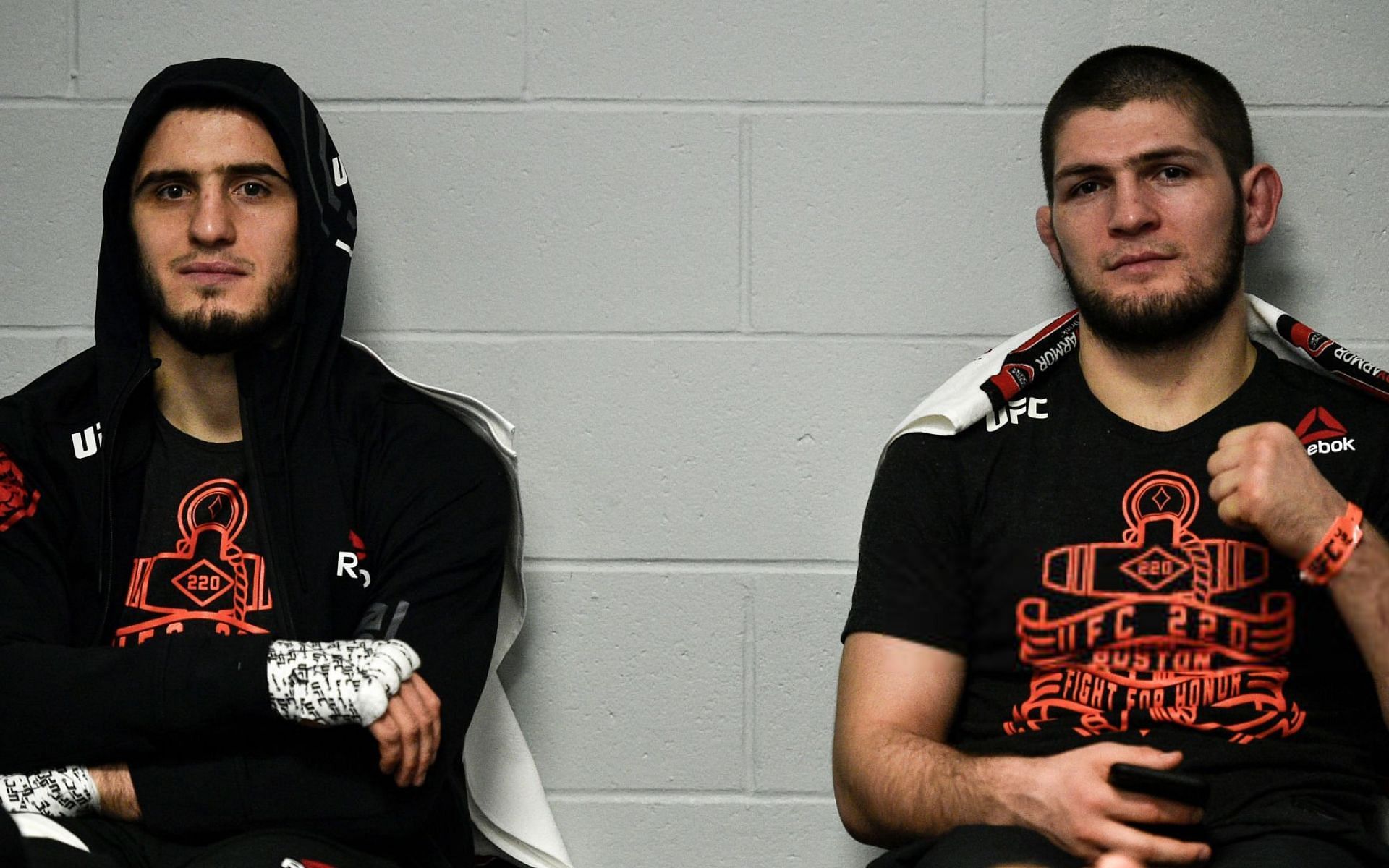 Islam Makhachev (left) and Khabib Nurmagomedov (right) [Image Courtesy: @GettyImages]