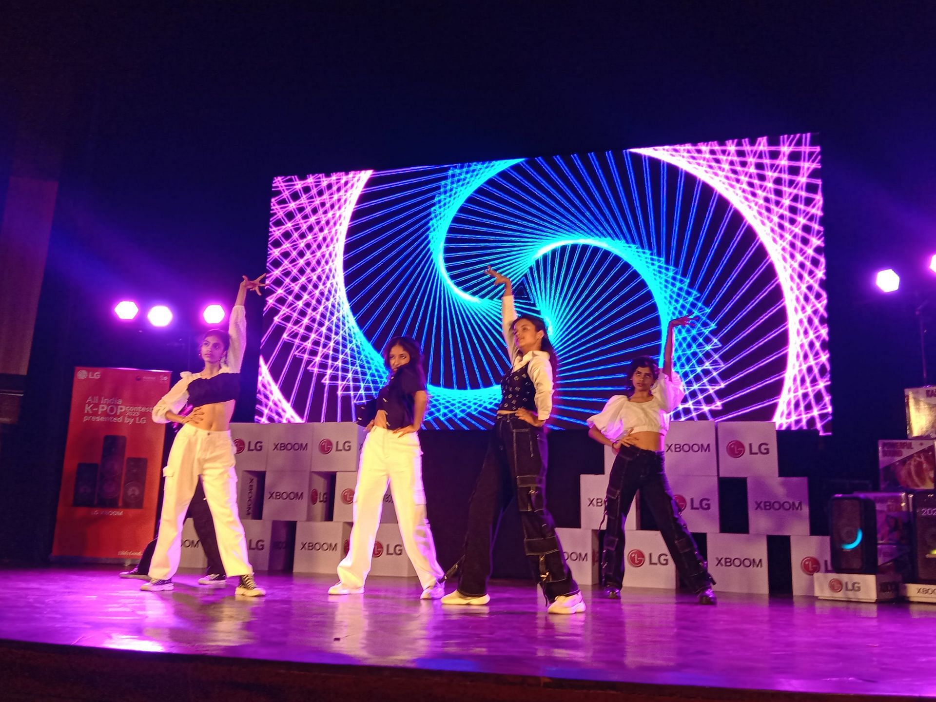 Participants performing at the Delhi K-pop Contest 2023 (Image via Sportskeeda)