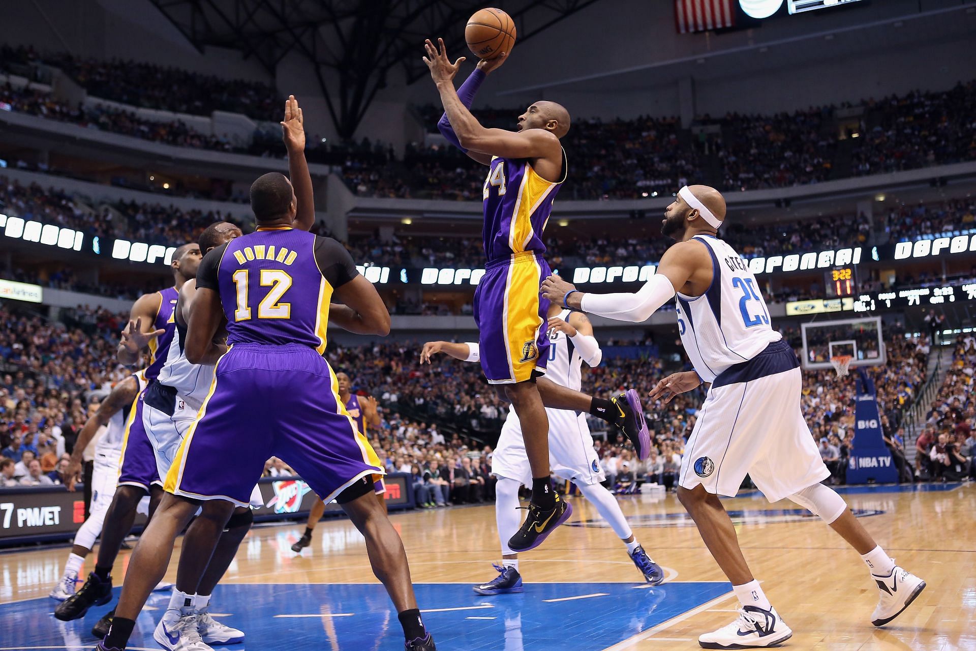 Los Angeles Lakers v Dallas Mavericks