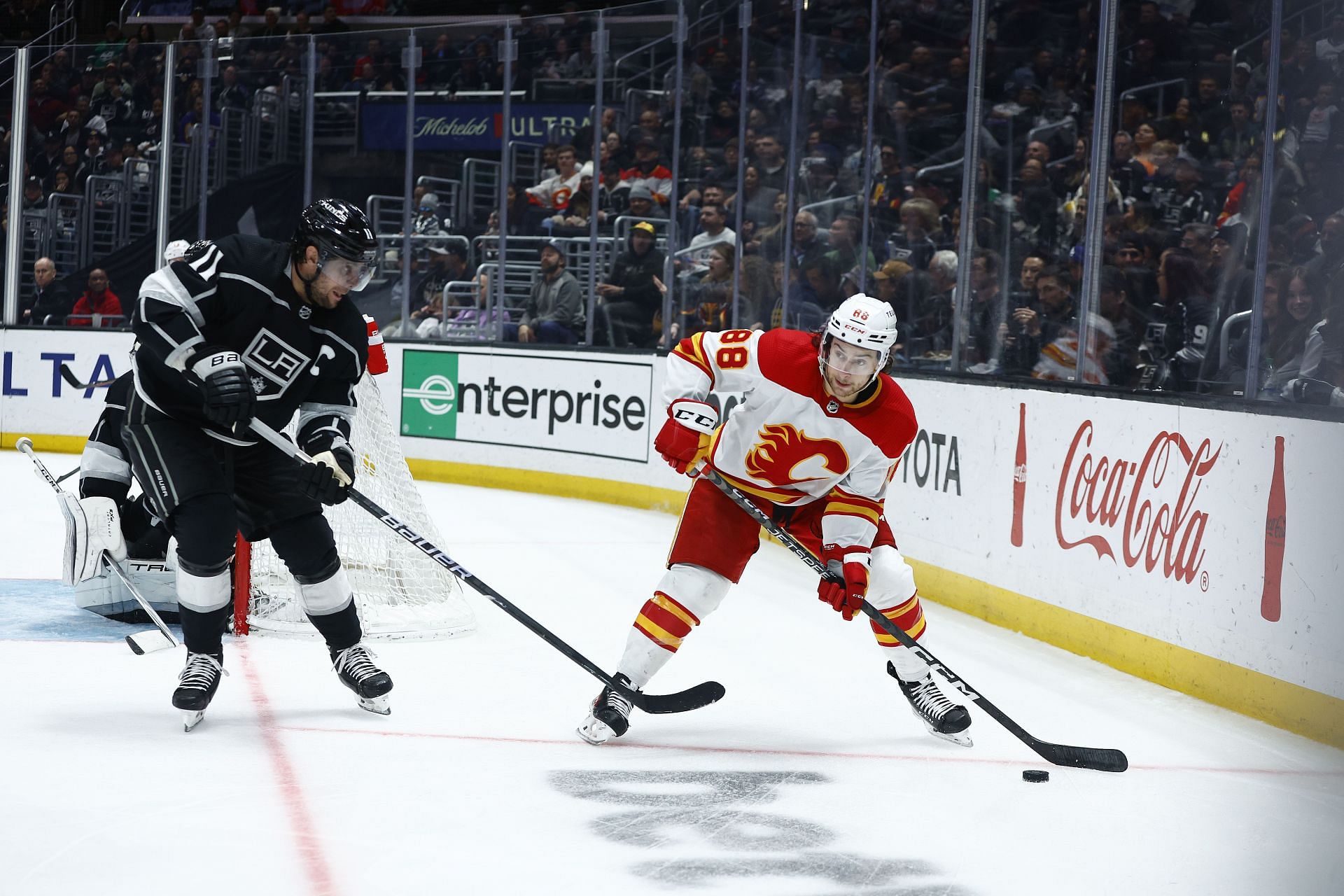 Los Angeles Kings 4, Detroit Red Wings 3: Best photos from L.A.