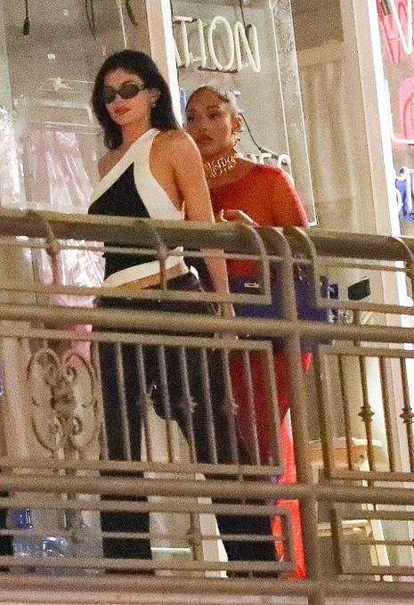 What Happened Between Kylie Jenner And Jordyn Woods Tristan Thompson