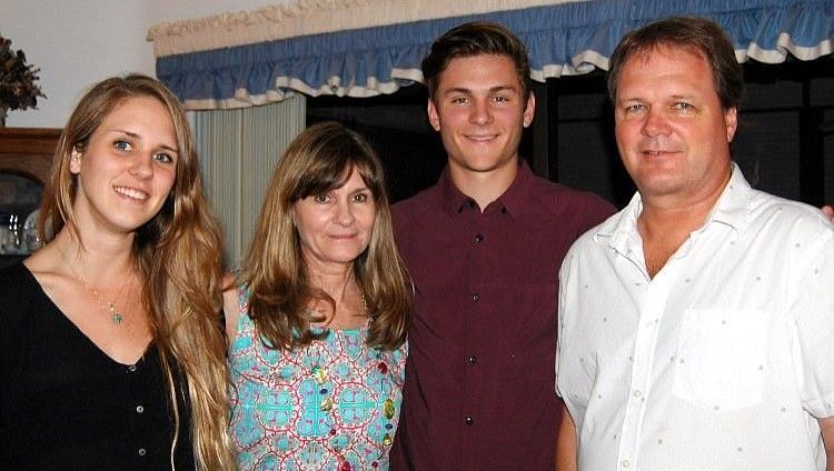 Trea Turner with his parents and sister
