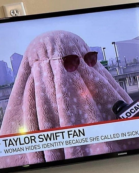 "I almost named my daughter’s middle name Taylor": Taylor Swift fan