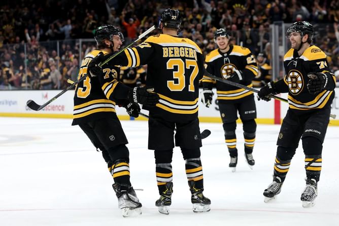 Charlie McAvoy drops major hint about Bruins' next captain in Patrice Bergeron farewell message