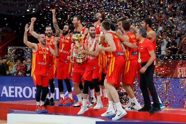 Spain Team Lifitng FIBA World Cup 2023