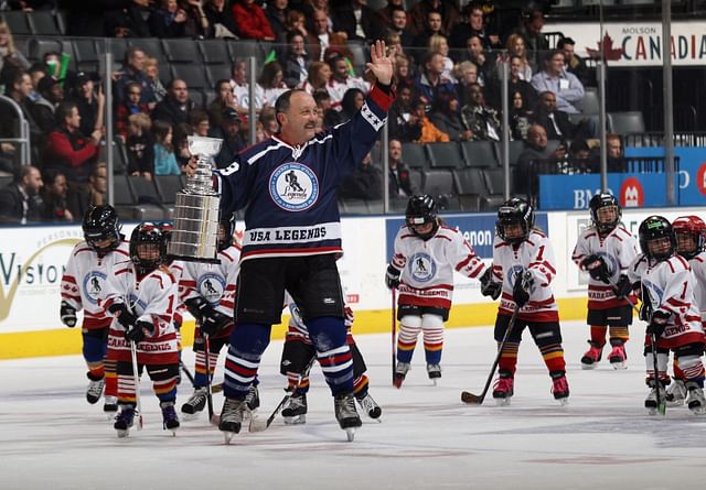 HHOF Legends Classic Hockey Game