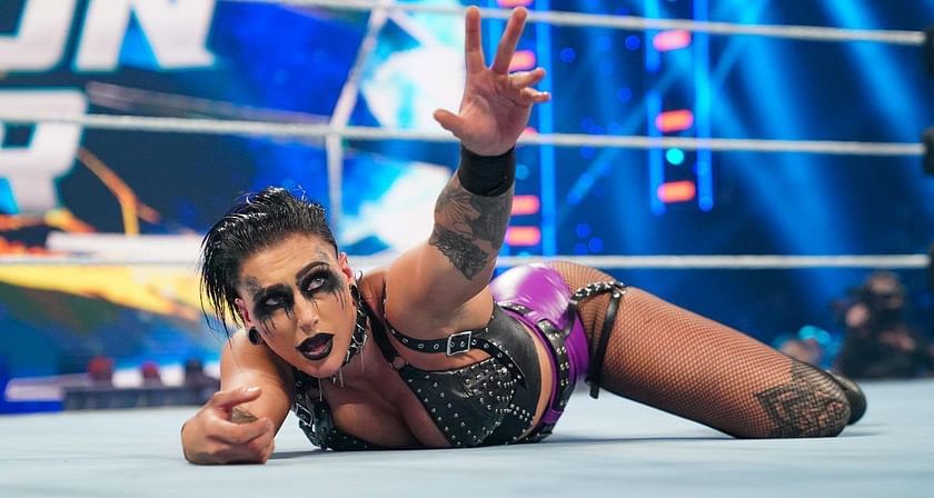 Rhea Ripley bleeds during title match on WWE RAW