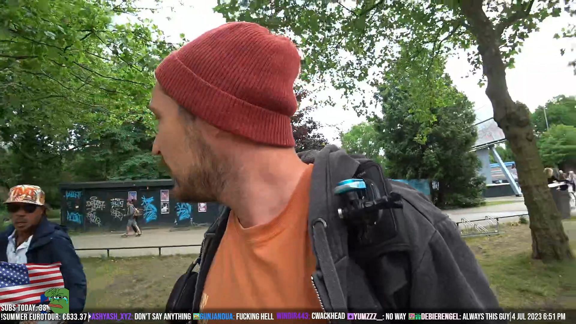 Man attacks Twitch streamer and breaks his filming equipment (Image via Raydempto/Twitch)