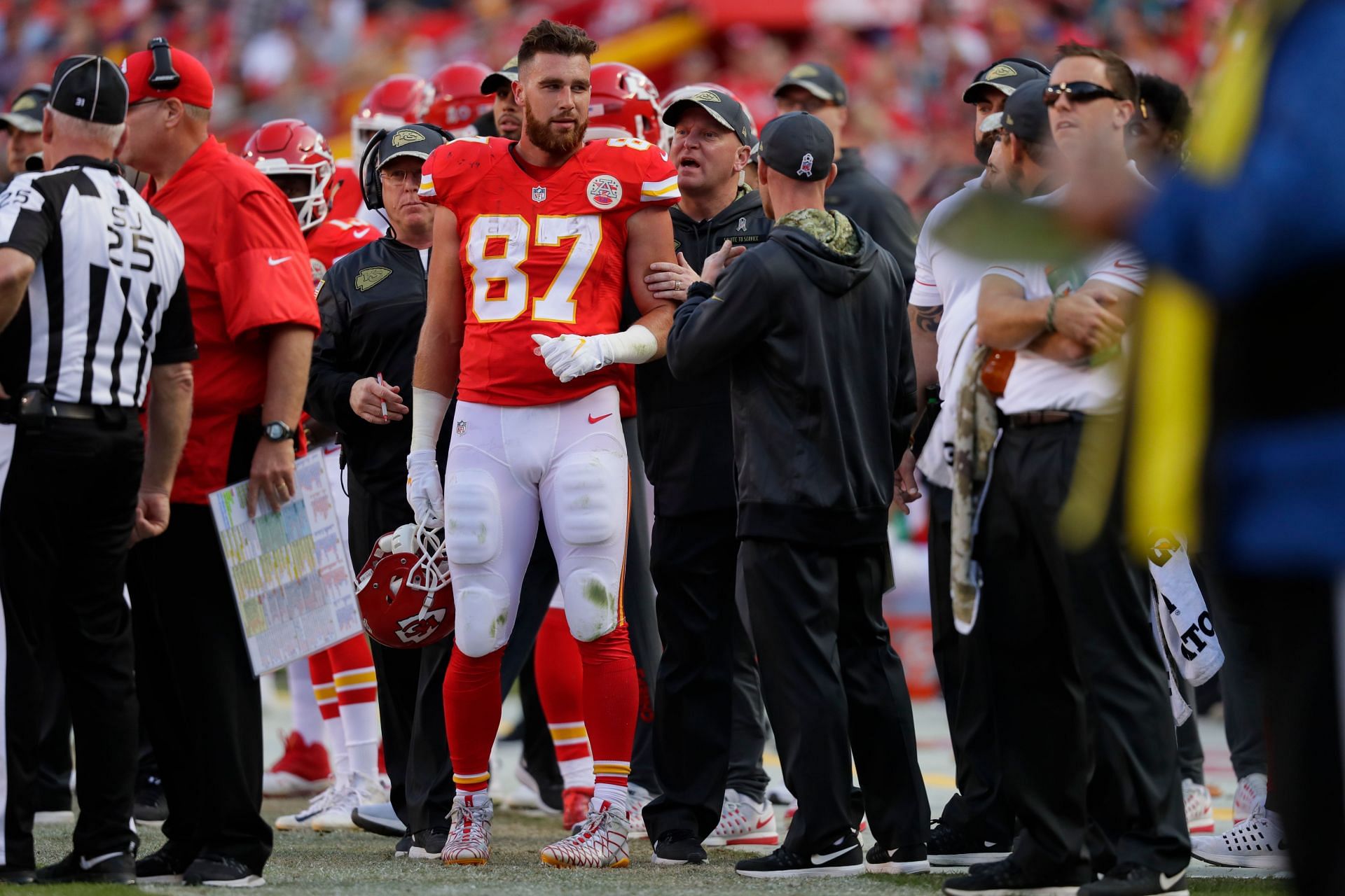 Kelce treble lifts Chiefs to crucial AFC West victory in seesawing