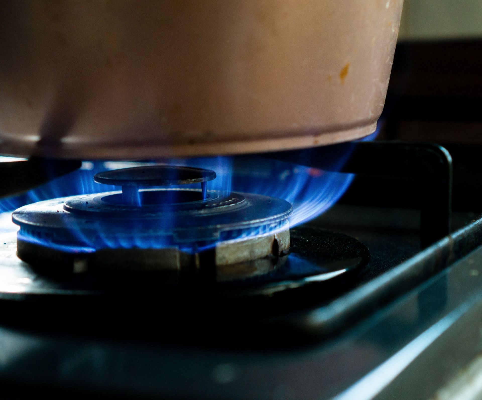 cancer-causing gas found in our kitchen stove (Image via Unsplash / Kwon Junho)