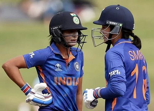 Harmanpreet Kaur and Smriti Mandhana starred with the bat during India's chase.