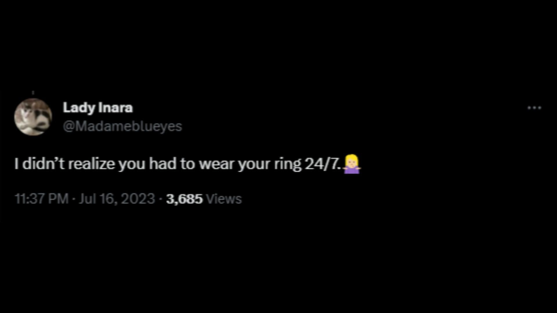 Screenshot of a Twitter user slamming speculations on Grande&#039;s viral picture without her wedding ring. (Photo via @TMZ/Twitter)