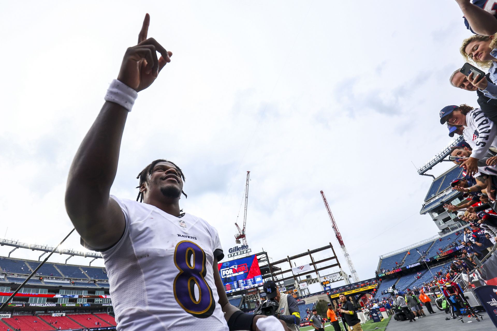 Baltimore Ravens' Lamar Jackson takes No. 1 spot in NFL Top 100