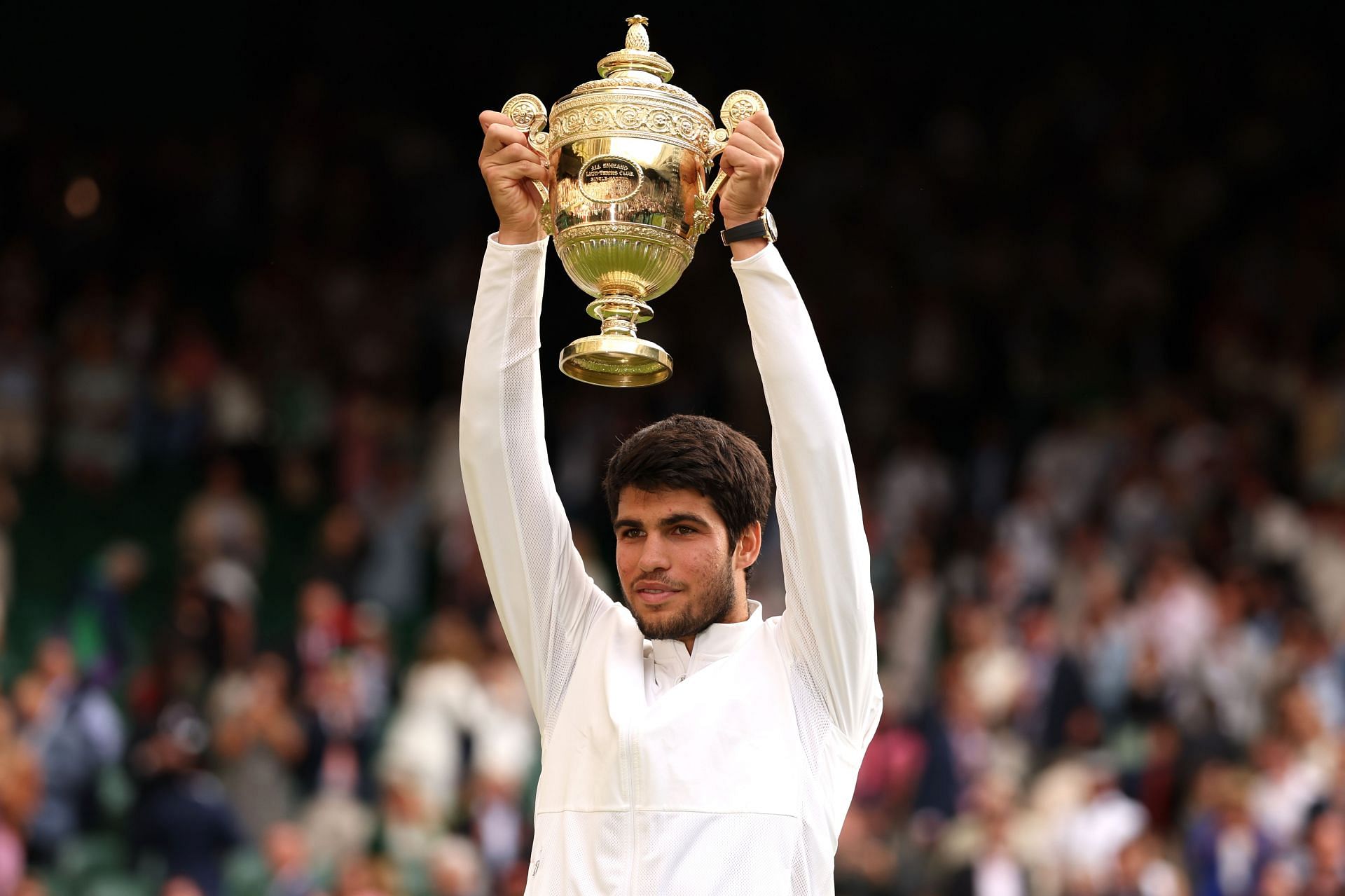 Carlos Alcaraz celebrates winning the 2023 Wimbledon Championships.