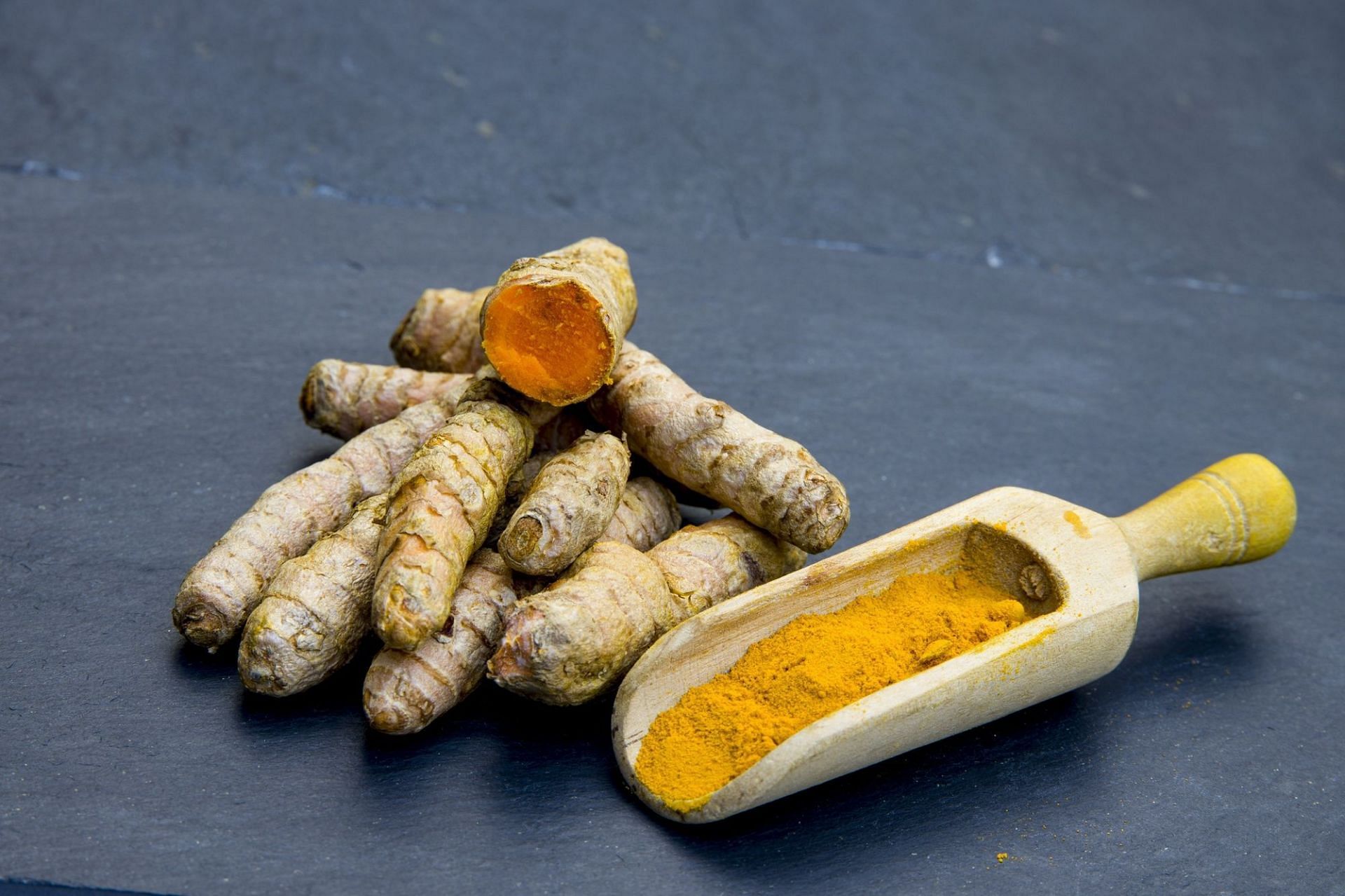 Know the difference between turmeric and curcumin. (Image via Freepik)