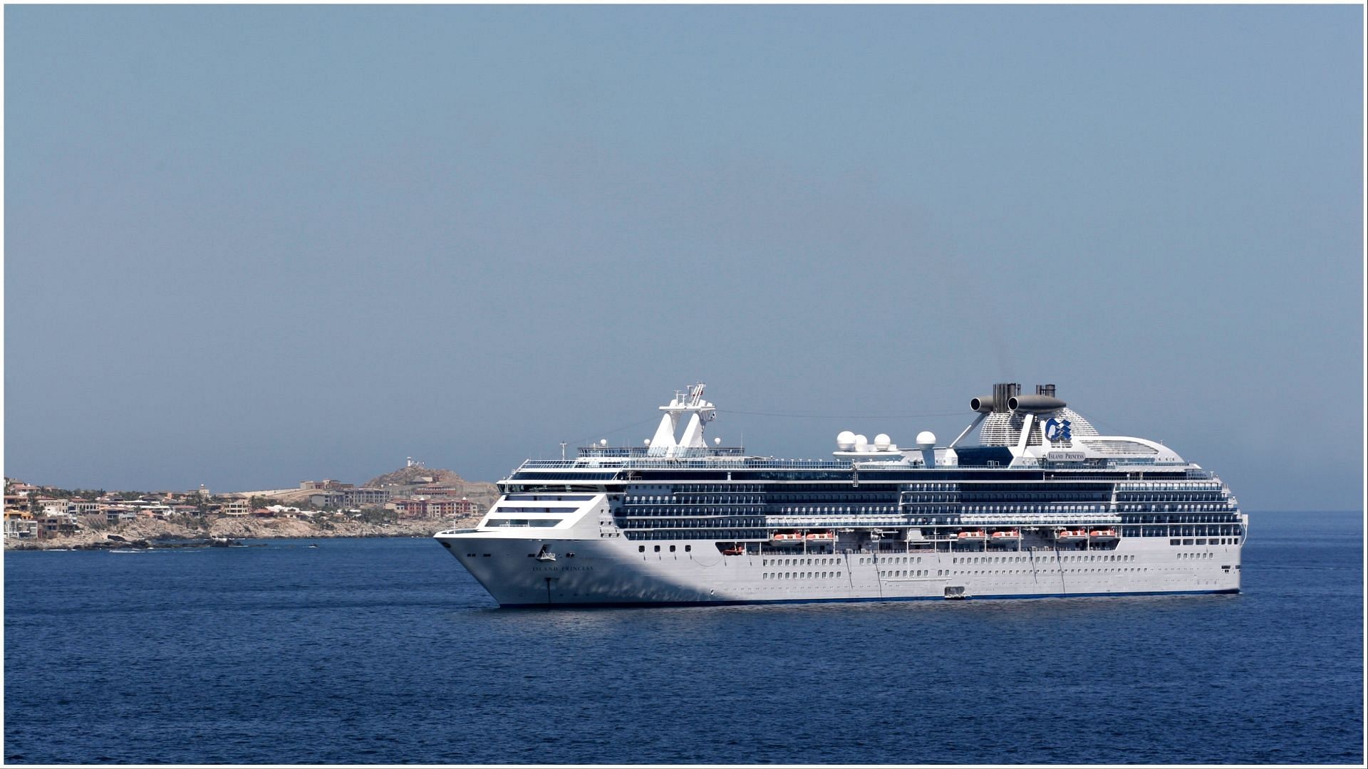CDC officials claims to record the highest number of outbreaks on cruise ships. (Image via Bruno Castelli/Pexels)