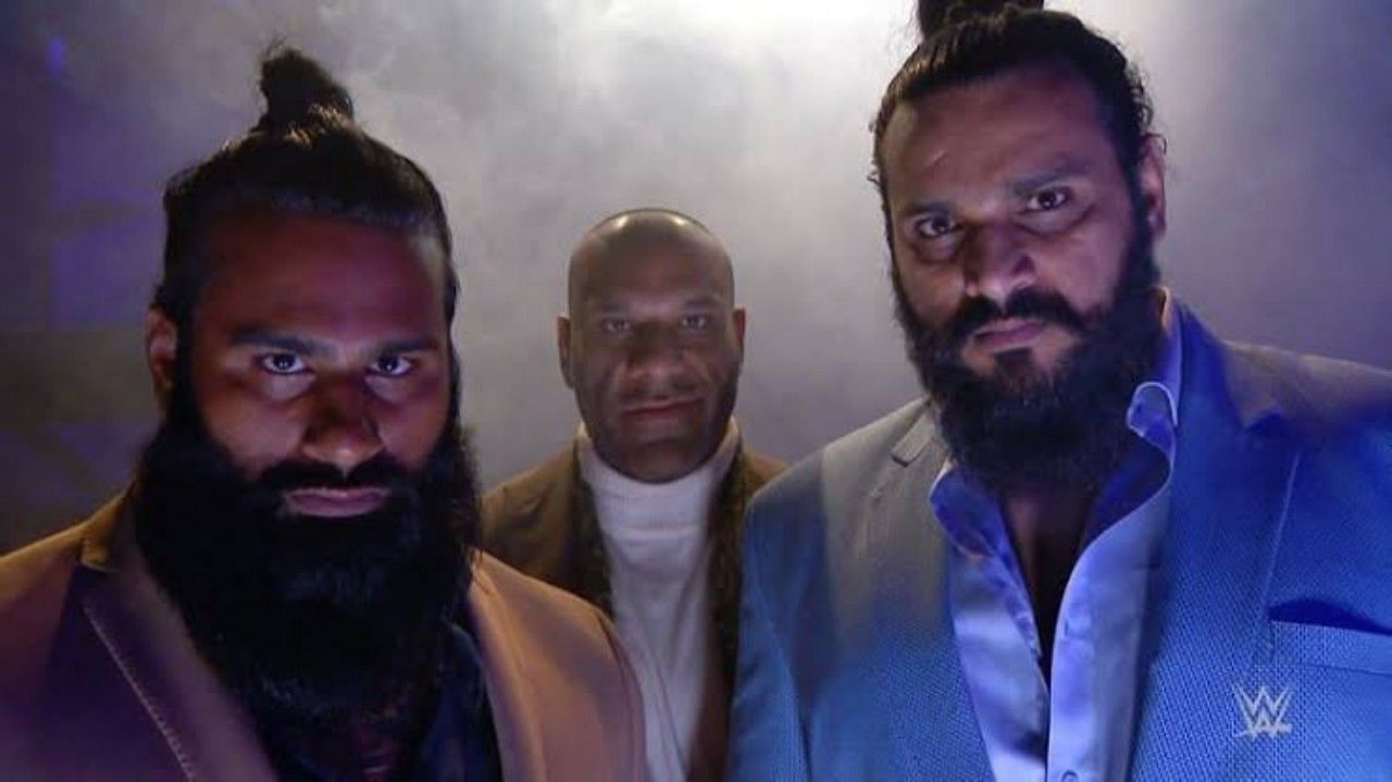 WWE सुपरस्टार्स वीर महान, जिंदर महल और सांगा 