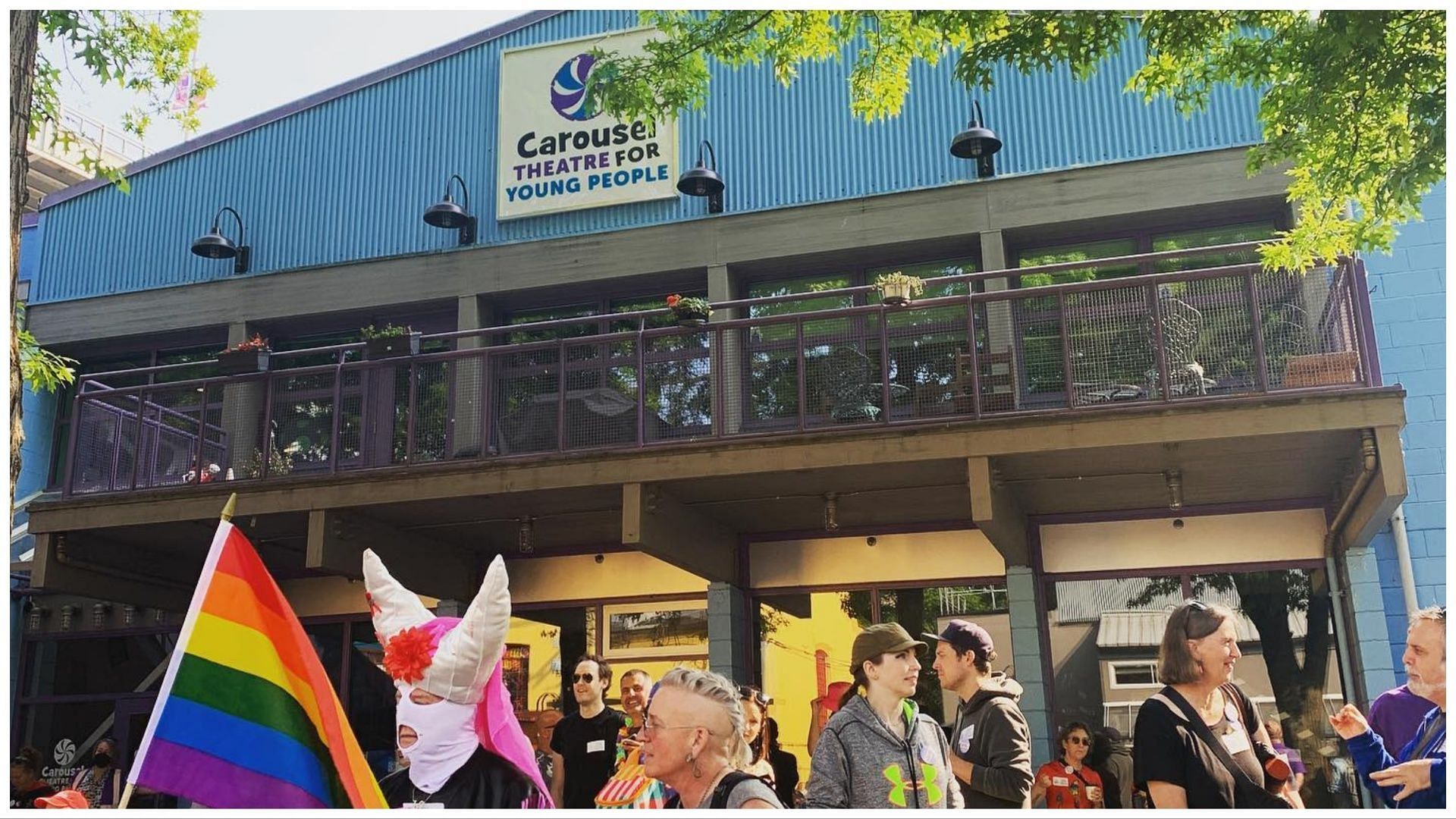 The Carousel Theatre came under fire for organizing a drag summer camp for kids (Image via Instagram/@christineeboyle)