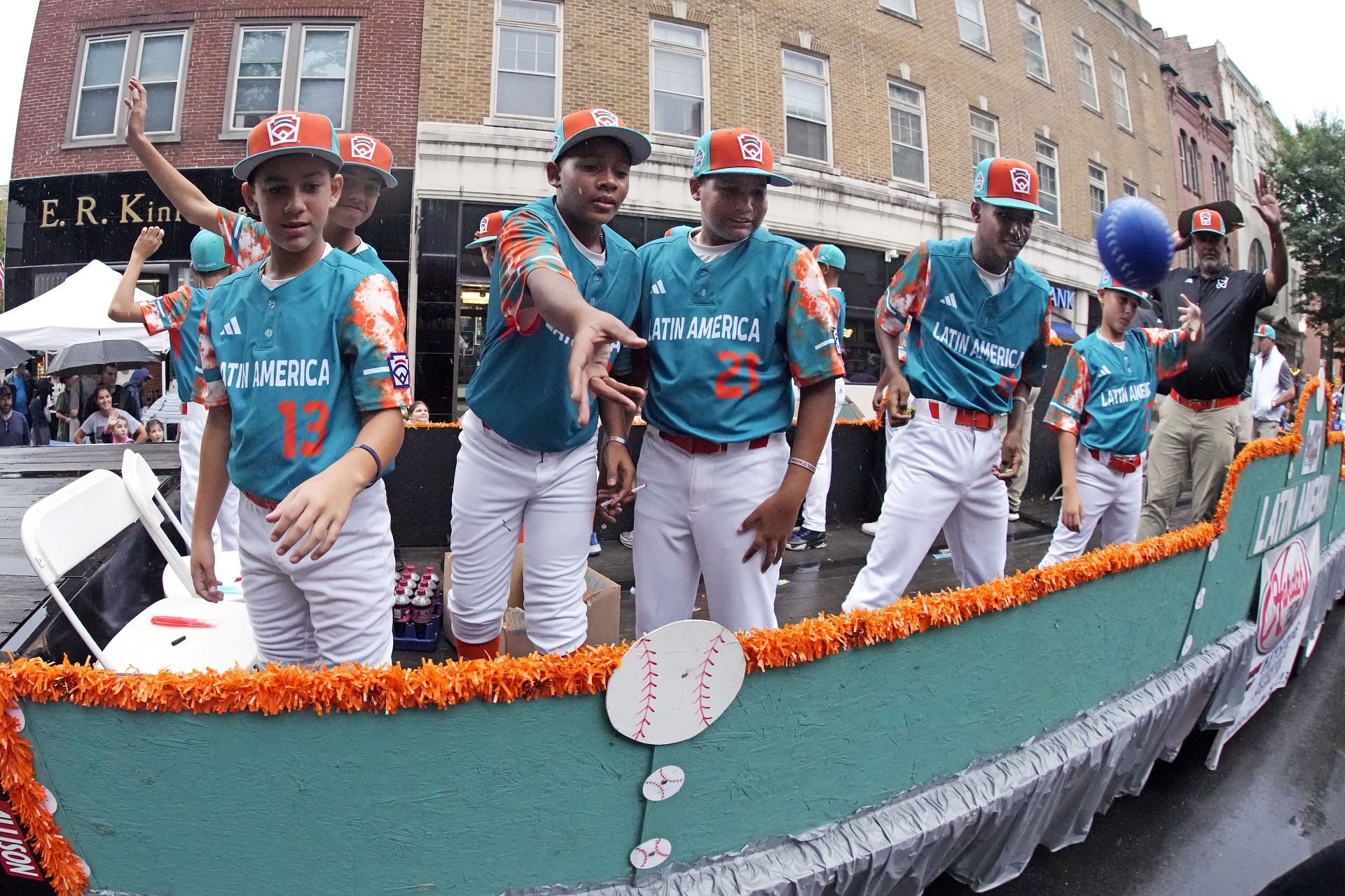 Will Europe-Africa or Panama get the Little League World Series parade?