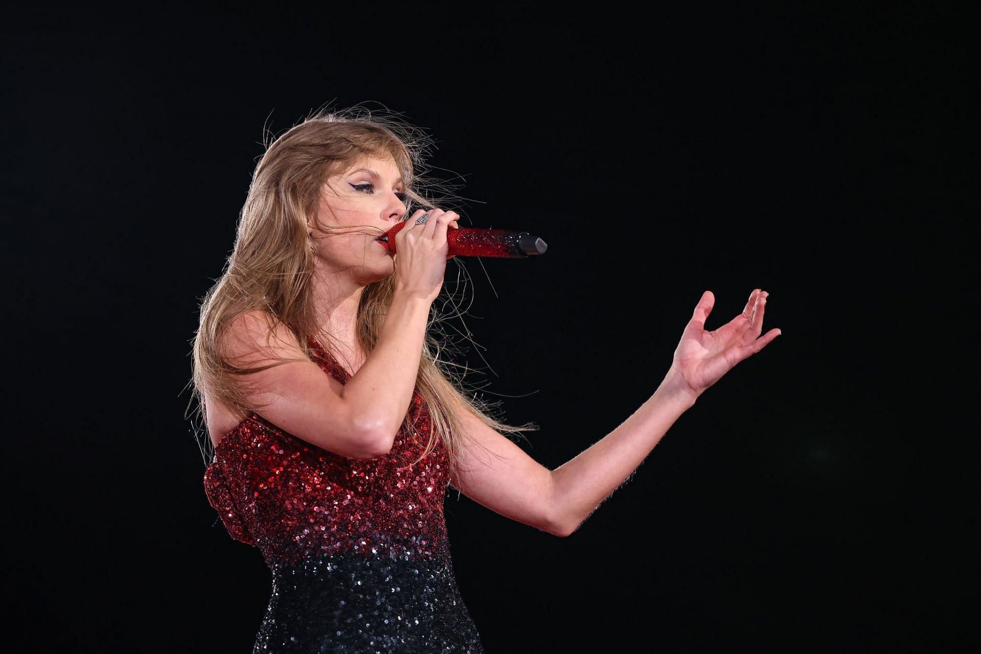 Taylor Swift at  Foro Sol  in Mexico City, Mexico on August 24, 2023 (Image via Getty Images)